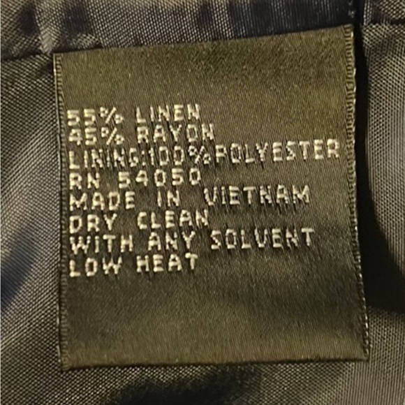 Kasper Navy Linen Blend Plus Size Blazer w/Large Buttons, Sz. 14. - Picture 6 of 10